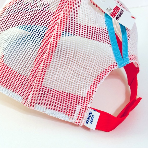 HOOTERS Cursive Design Stripe Ponytail Mesh Baseball Cap Hat NWT - Picture 7 of 15